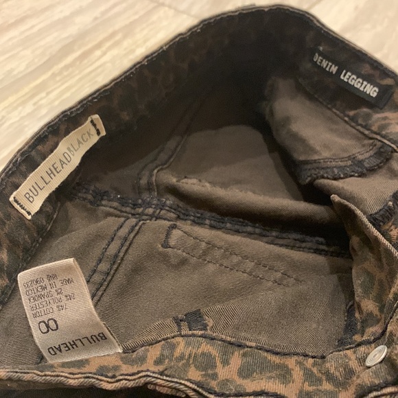 Leopard Print Bullhead Jeans - Picture 4 of 4